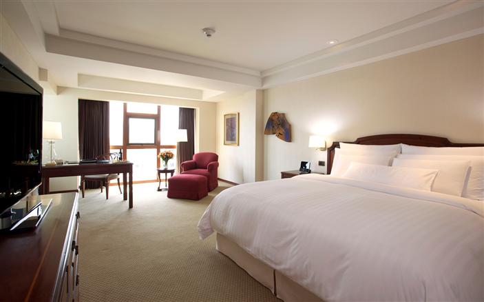 Swiss Executive Room at Swissotel Lima