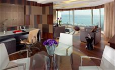 1 Bedroom Bosphorus View Corner Suite
