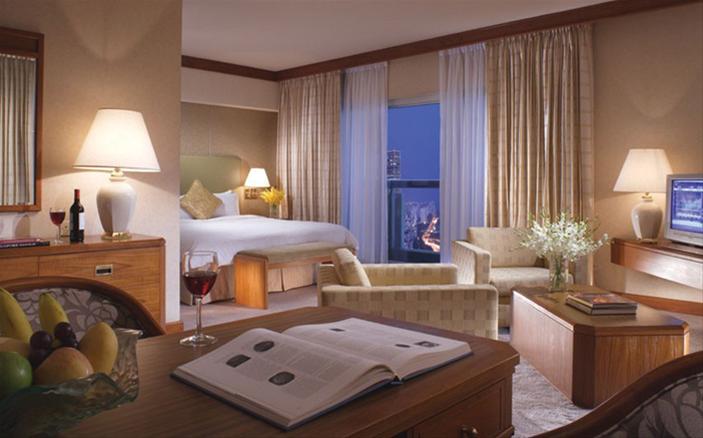 Grand Room at the Swissotel Stamford Singapore