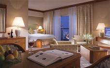 Grand Room at the Swissotel Stamford Singapore hotel