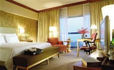 Swiss Executive Room at the Swissotel Stamford