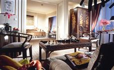 Stamford Crest Suite at the Swissotel Stamford