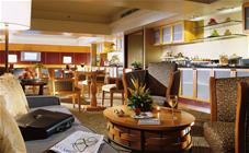 Swiss Executive Club Lounge at the Swissotel Stamford