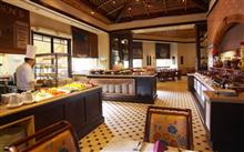 Ellenborough Market Café Swissotel Merchant Court