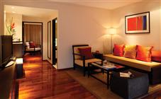 One-Bedroom Deluxe Suite