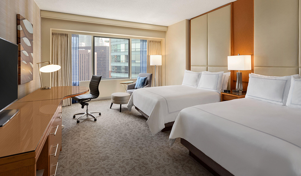 Classic Zimmer mit Blick auf die Stadt im Swissôtel Chicago