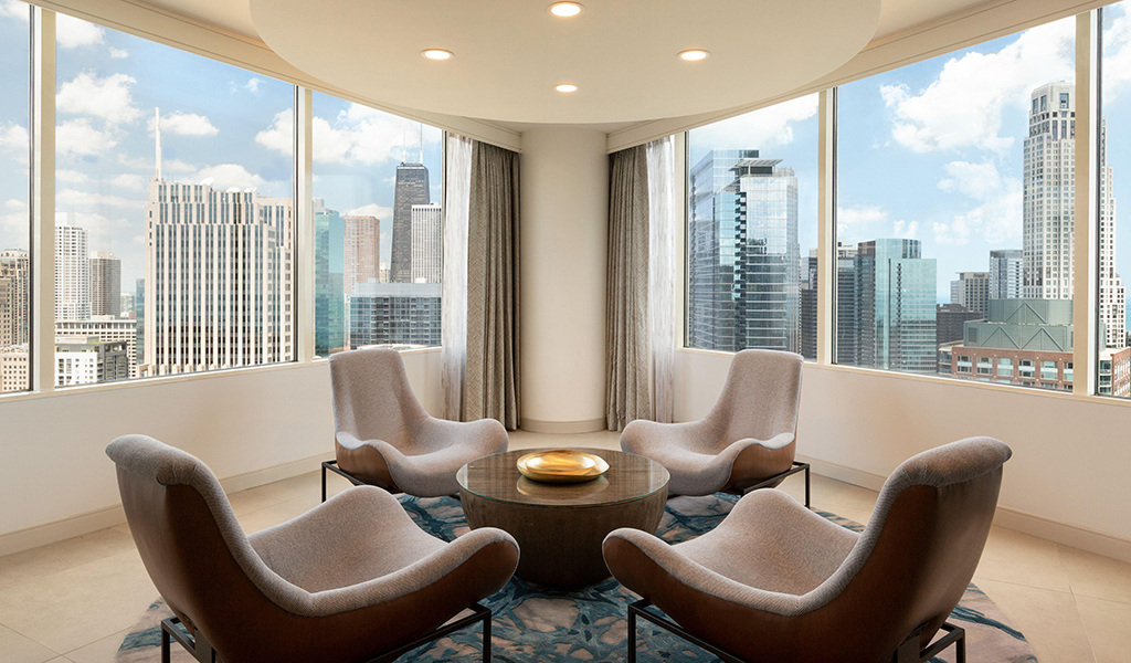 Президентский номер люкс в Swissotel Chicago