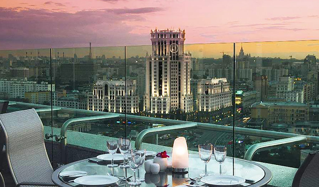 Präsidenten-Suite mit Terrasse im Swissôtel Krasnye Holmy