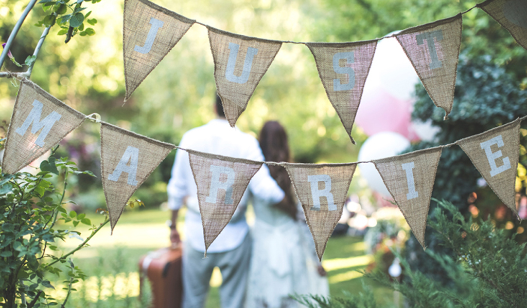 HOCHZEIT UND GESCHENK: AFTER-PARTY