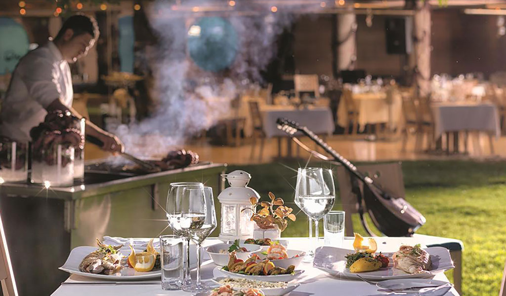 Aquarium Mezzes & Grill im Swissôtel Grand Efes Izmir