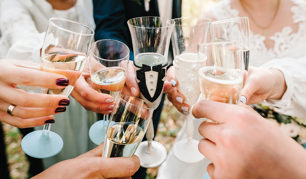 Et ils vécurent heureux en faisant la fête