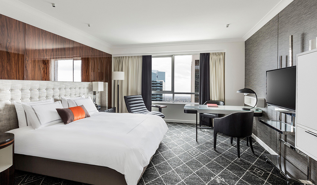 Улучшенный стандартный номер в Swissotel Sydney