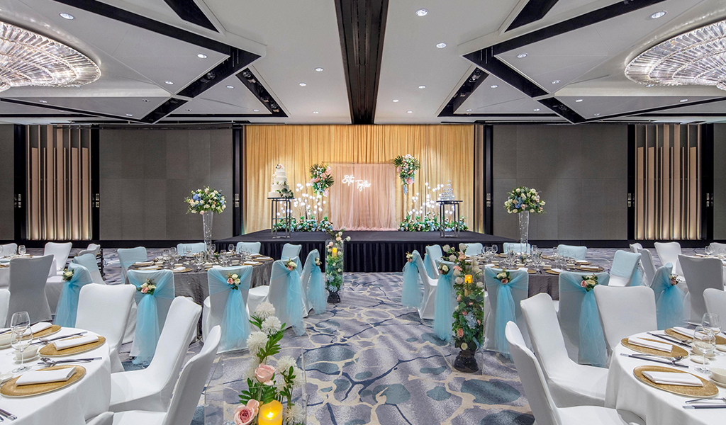 Bubbly Bliss Wedding at Swissotel The Stamford