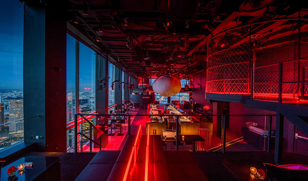 Бар и ночной клуб «Bar Rouge Singapore»