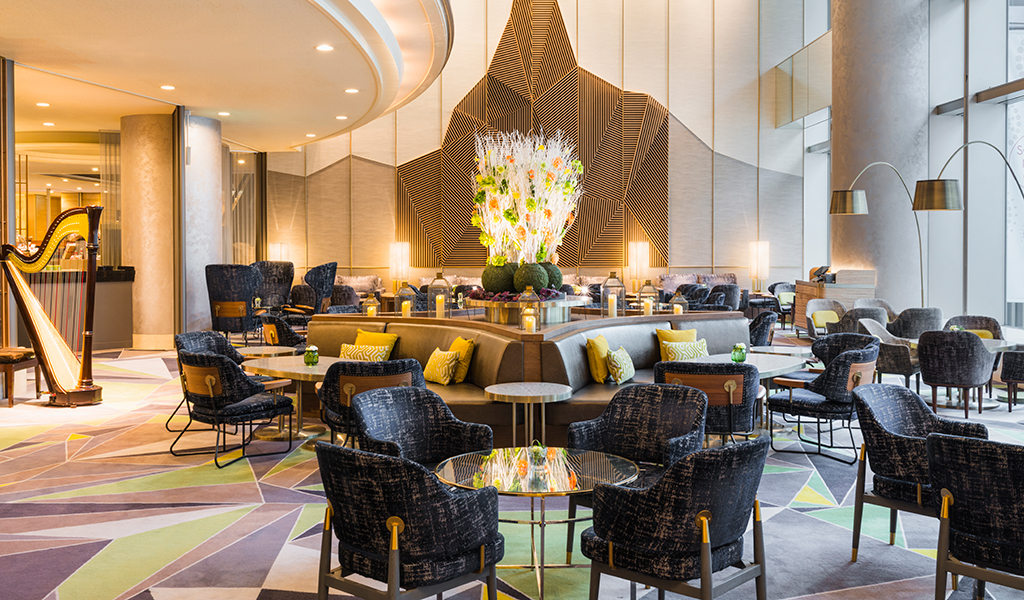 Гостиная «The Lounge» в Swissotel Nankai, Осака