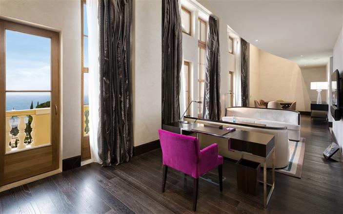 Grand Duplex Suite King at Swissotel Kamelia