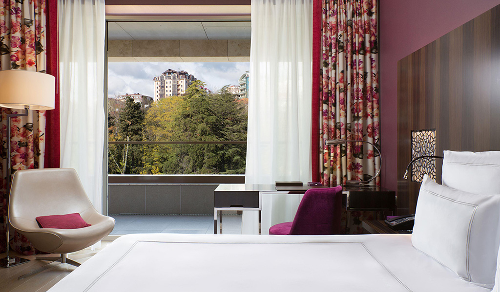 Swissotel Kamelia’da King Yataklı Swiss Advantage Oda