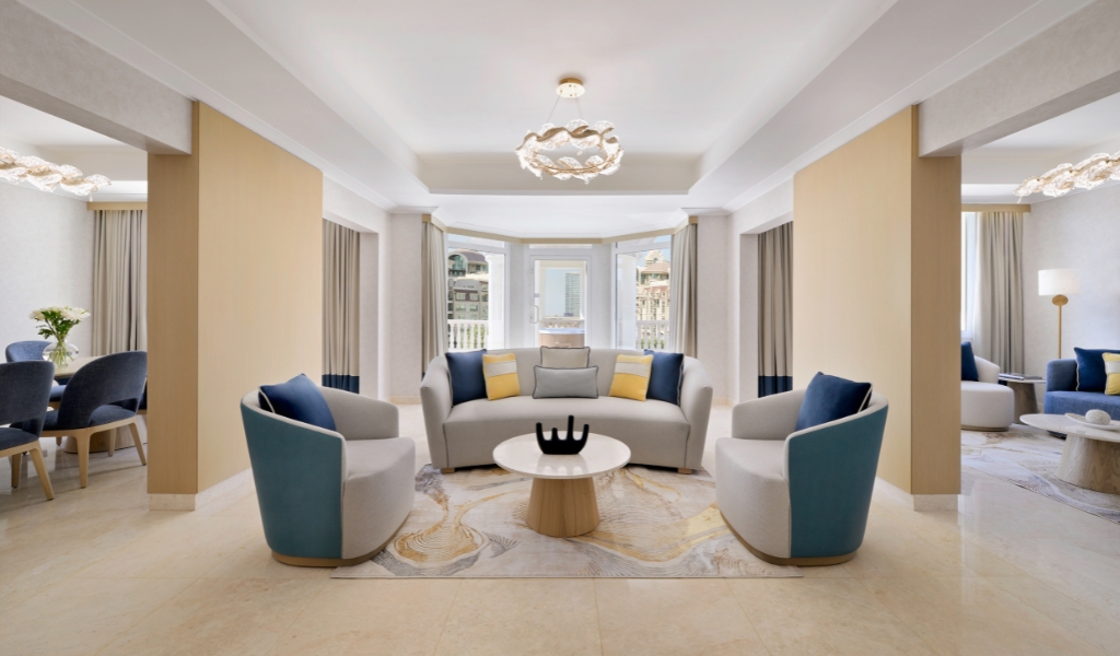 Royal Suite at Swissotel Al Murooj 