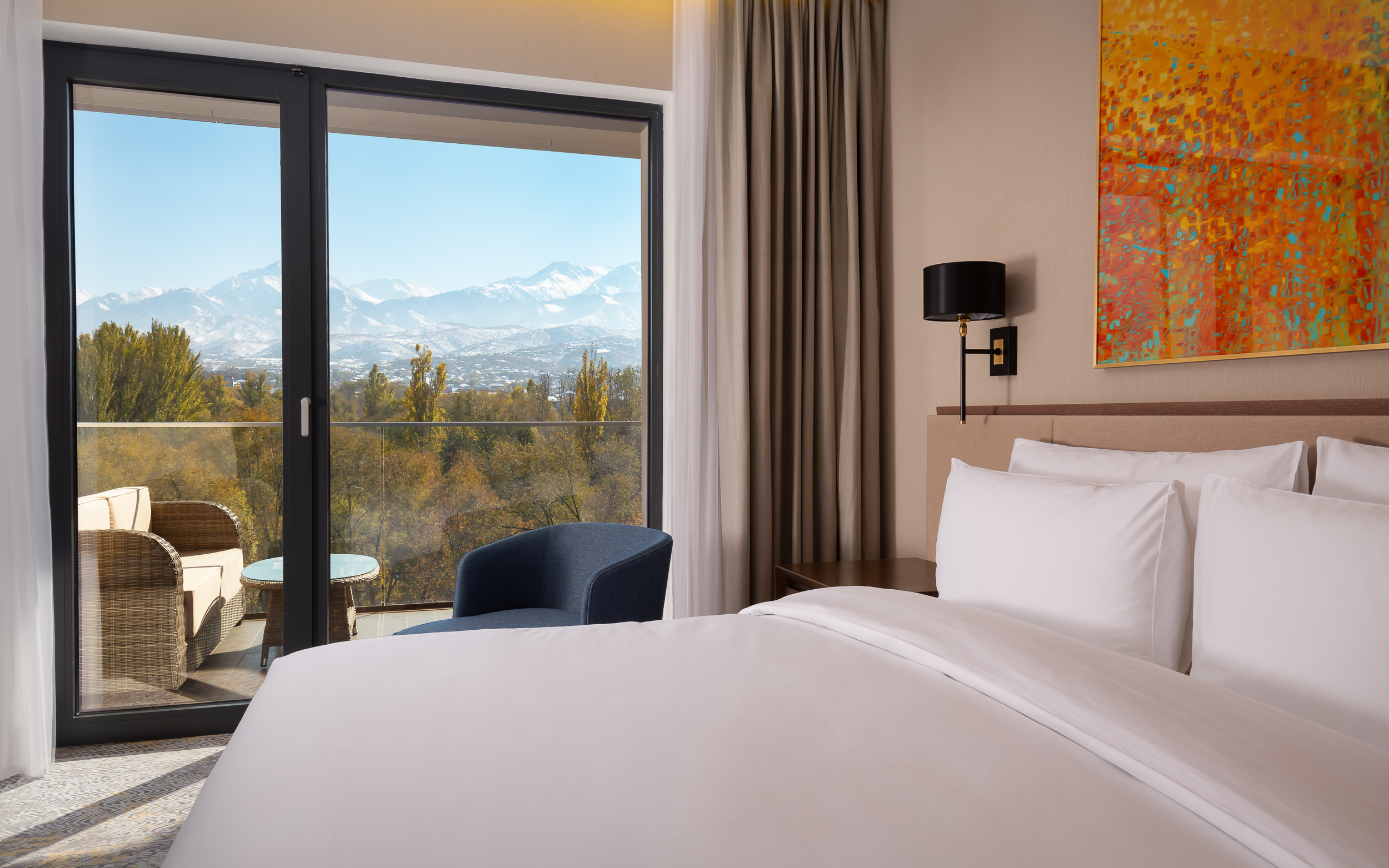 Classic Room Panoramic Mountain View