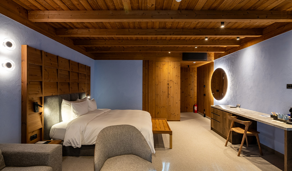 Swiss Advantage Room