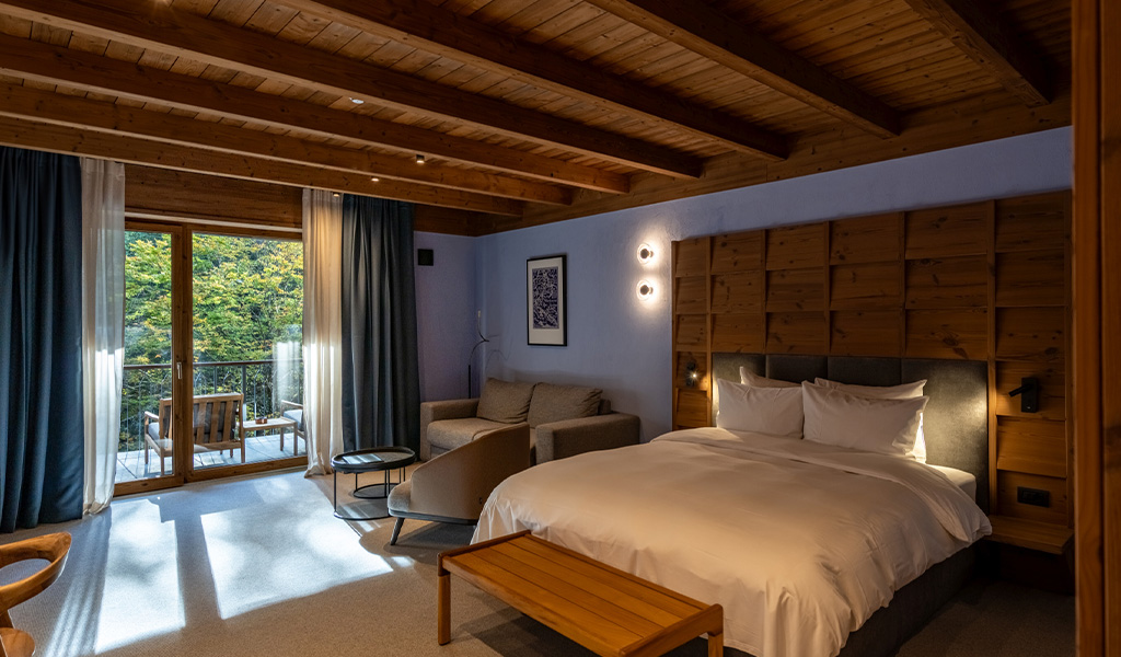 Swiss Advantage Room