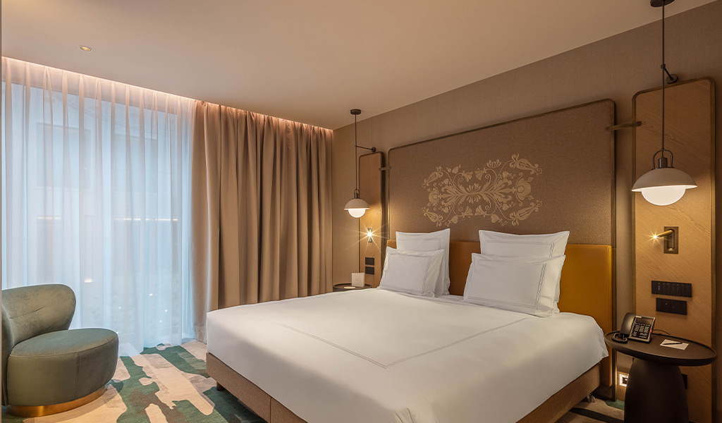 Junior Suite Atrium view