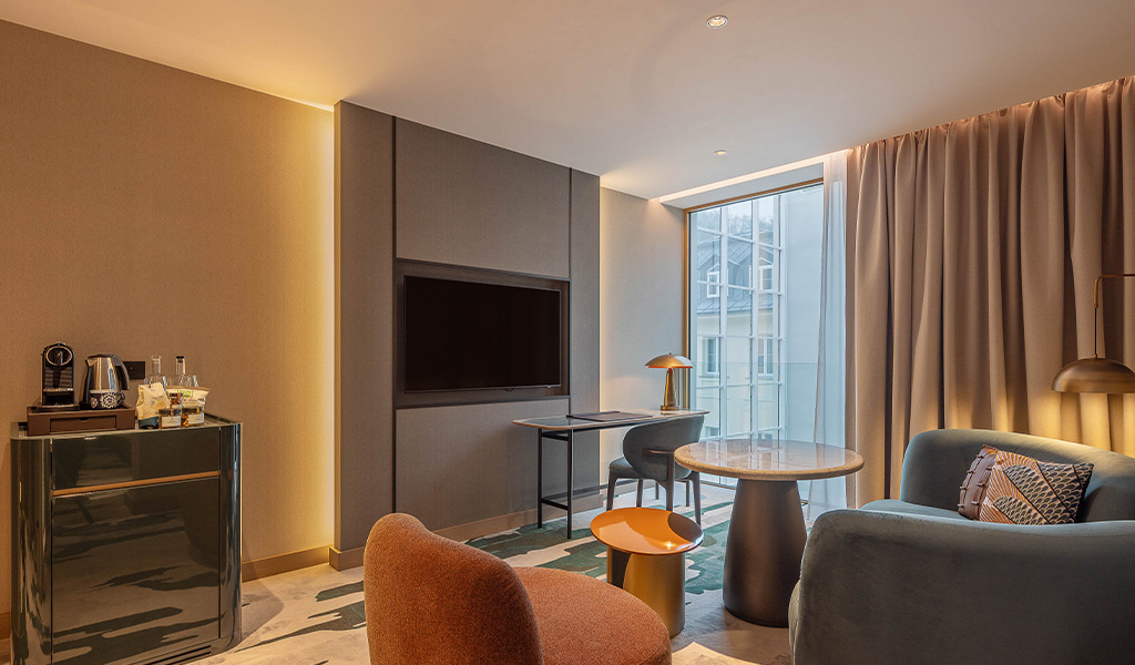 Junior Suite Atrium view