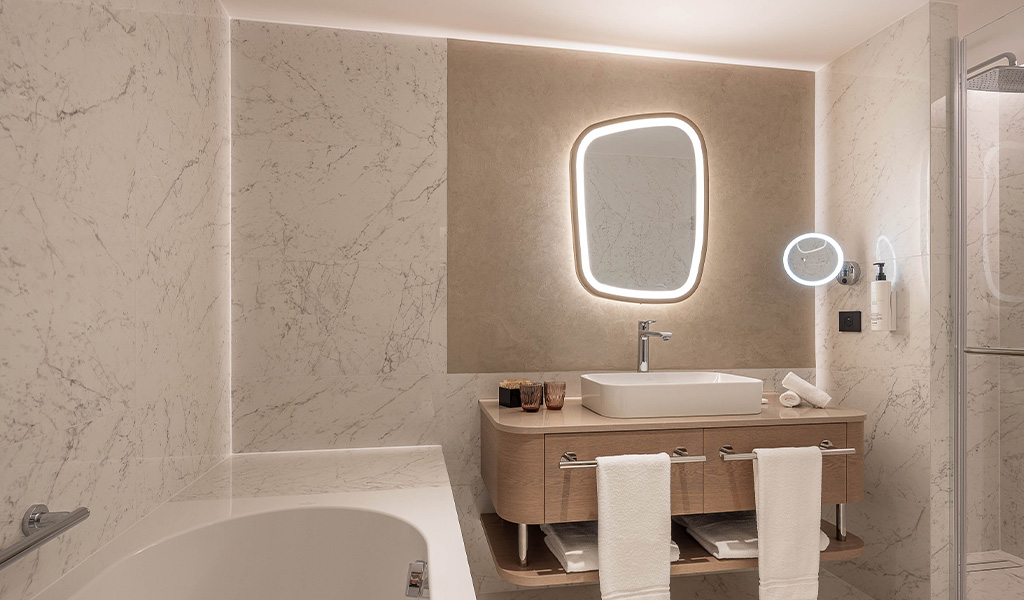 Swiss Superior room Atrium view