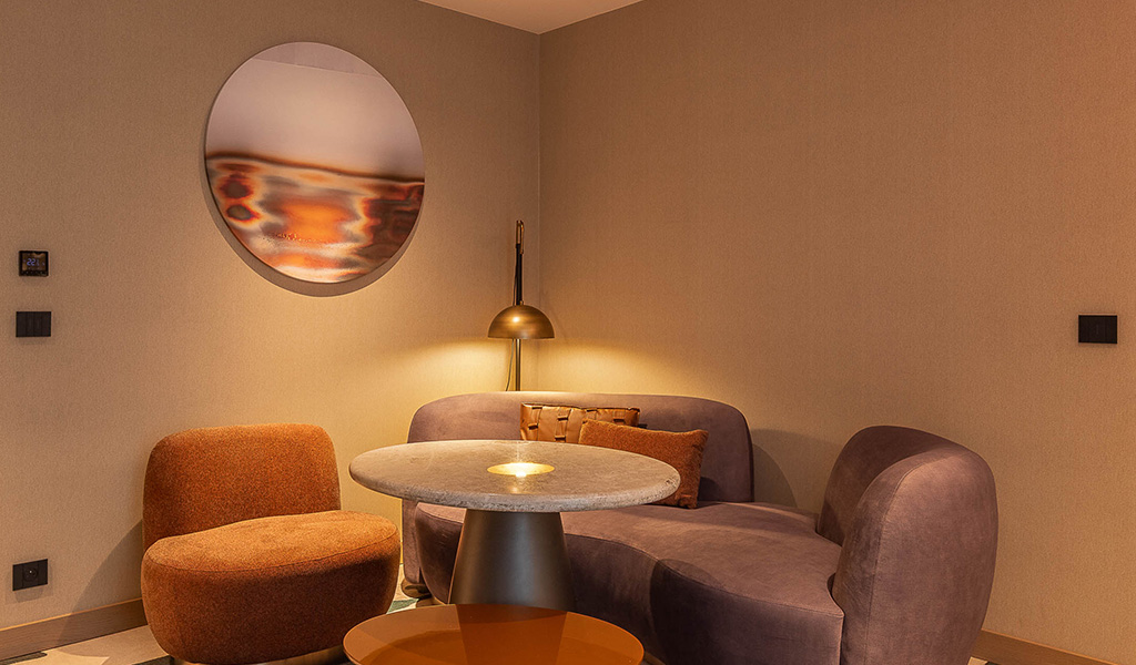 Deluxe Suite Atrium view