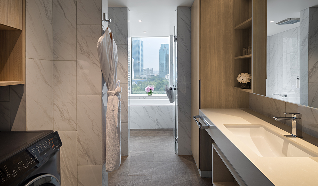 Swiss Signature Suite with Panorama View